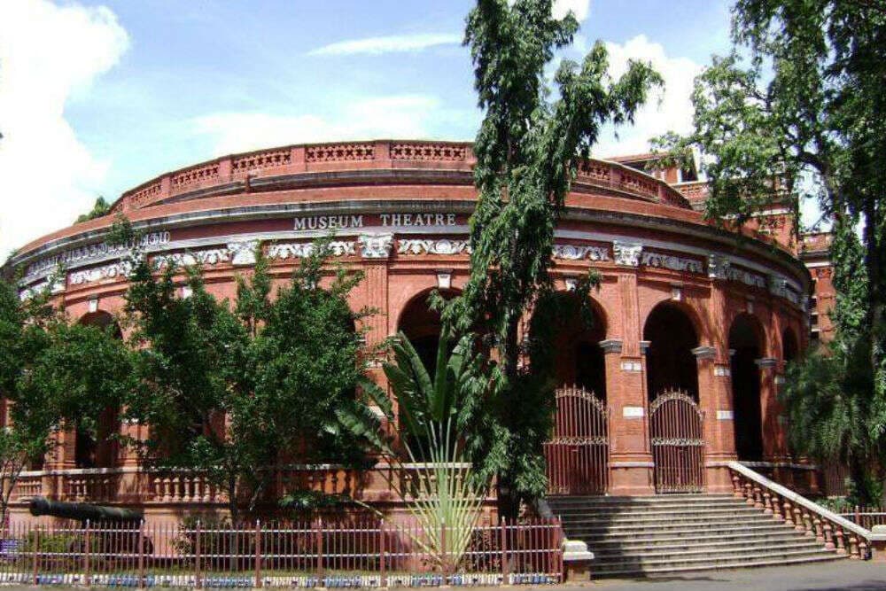 Rani Durgavati Metro Station famous place